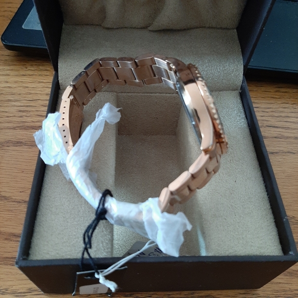 Ladies watch - Picture 5 of 9